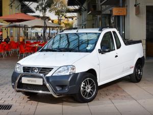 2014 Nissan NP200 loaded